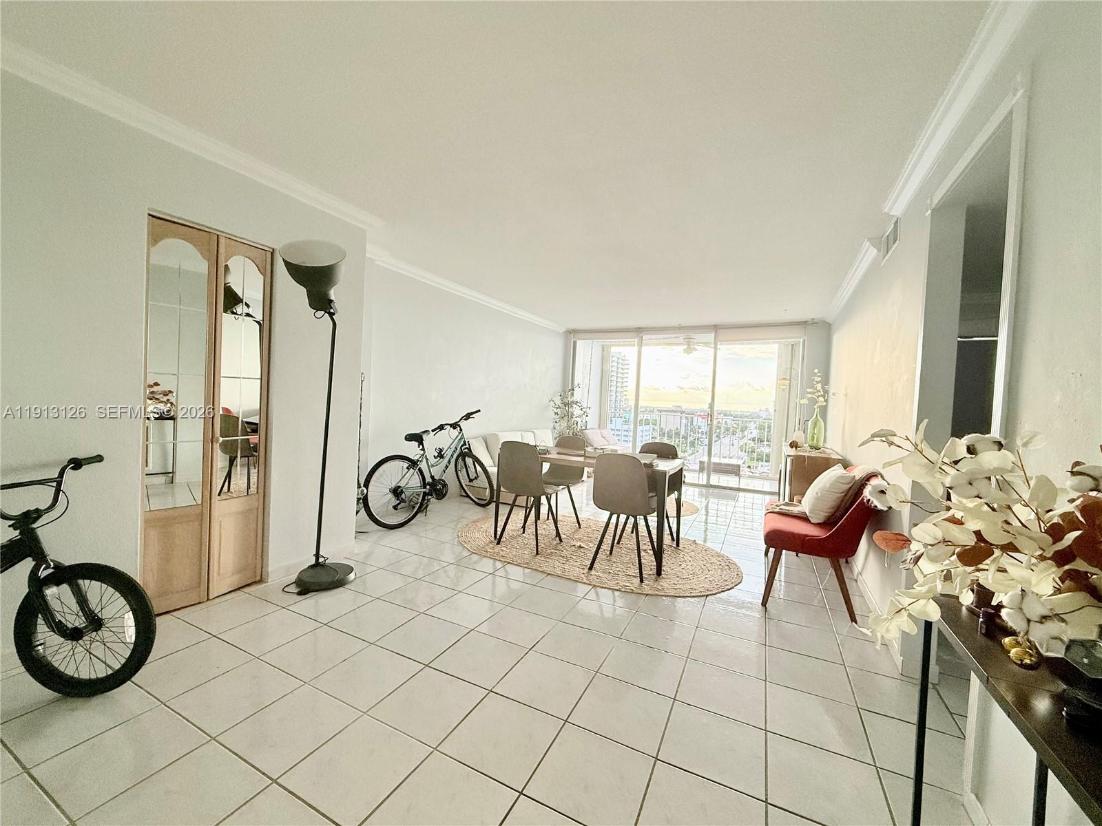 KENNEDY HOUSE CONDO - Residential