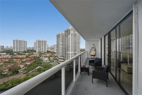 Photo of 20505 E Country Club Dr #1739, Aventura, FL 33180 (MLS # A12035393)
