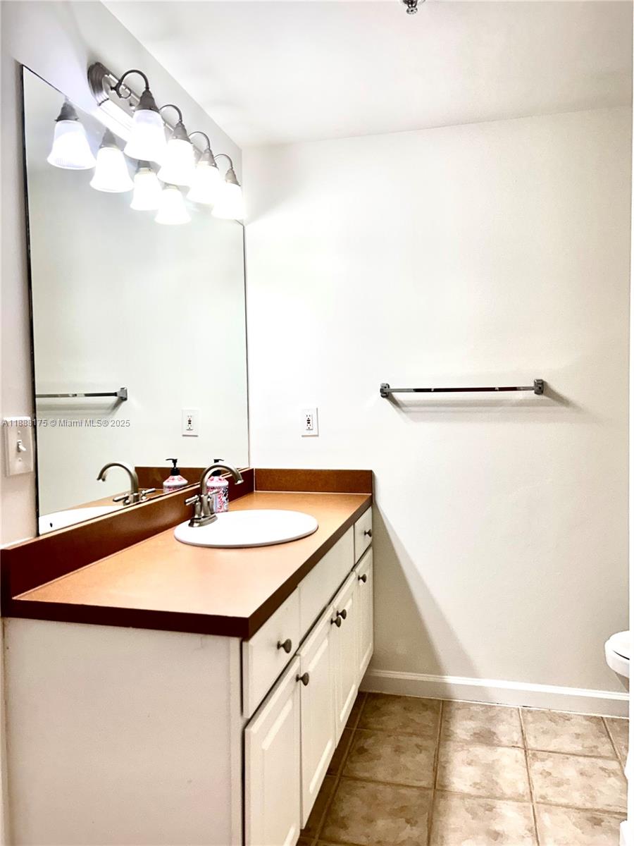TIERRA VERDE AT DELRAY BE - Residential Lease