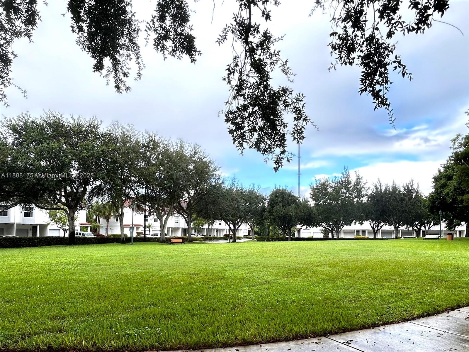 TIERRA VERDE AT DELRAY BE - Residential Lease