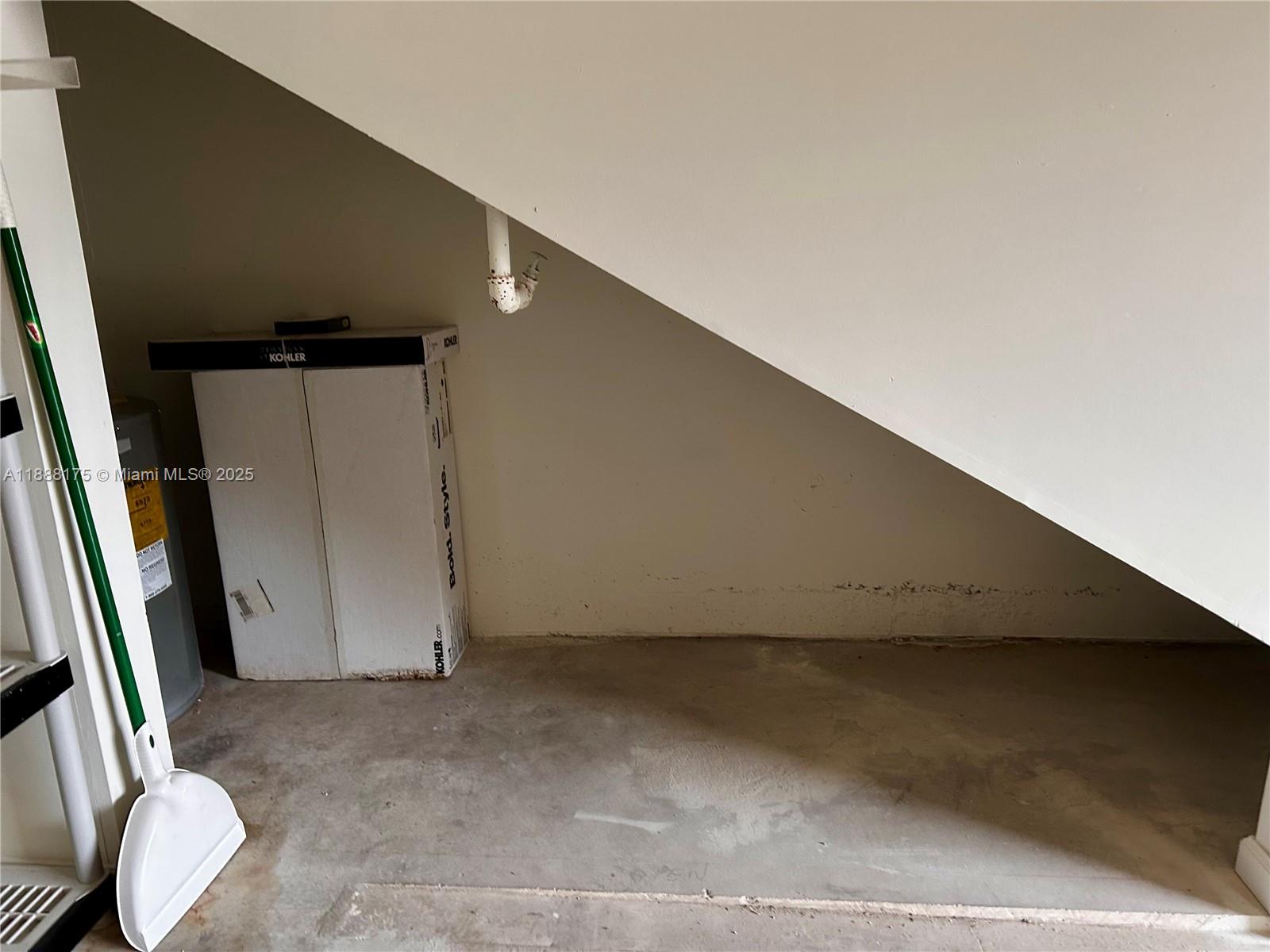 TIERRA VERDE AT DELRAY BE - Residential Lease