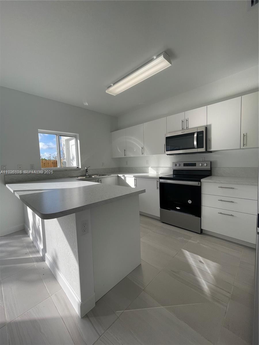 FOREST PARK VILLAS - Residential Lease