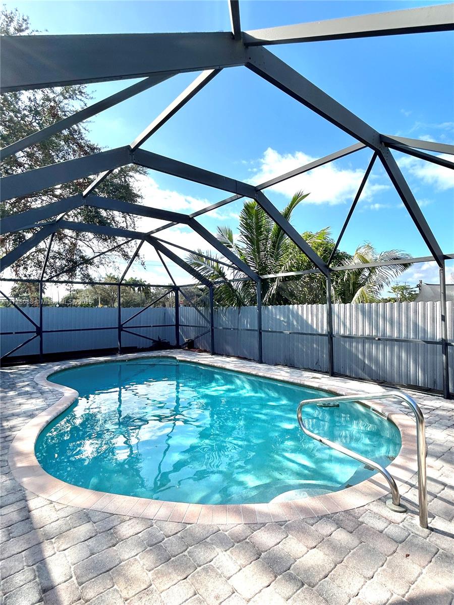 Rental Property at 9100 Nw 35th Pl, Sunrise, Miami-Dade County, Florida - Bedrooms: 3 
Bathrooms: 2  - $3,400 MO.