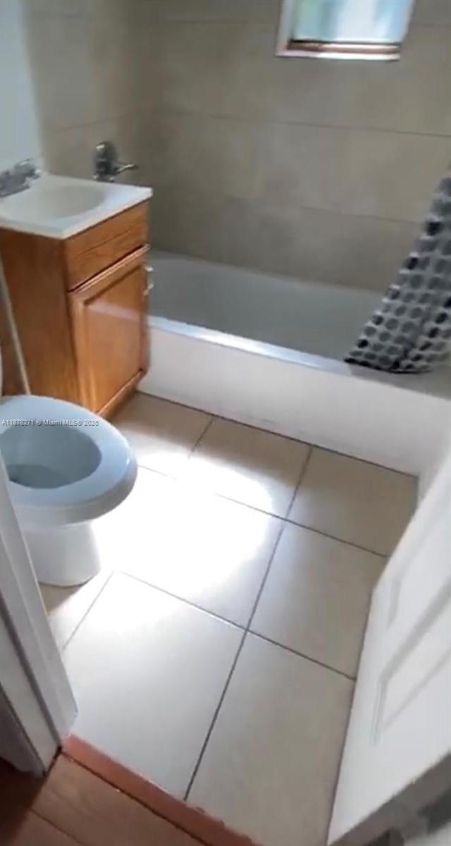 1455 MICHIGAN AVE CONDO - Residential