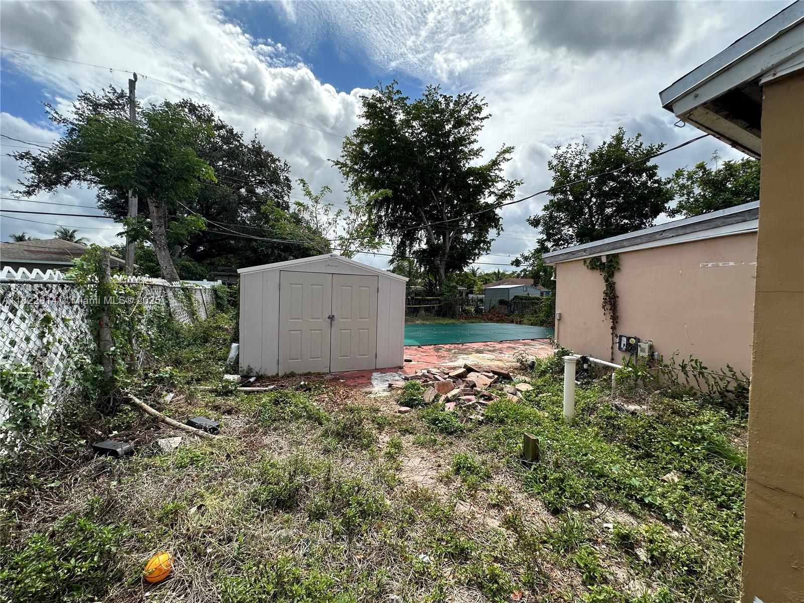 2260 SW 42nd Ter