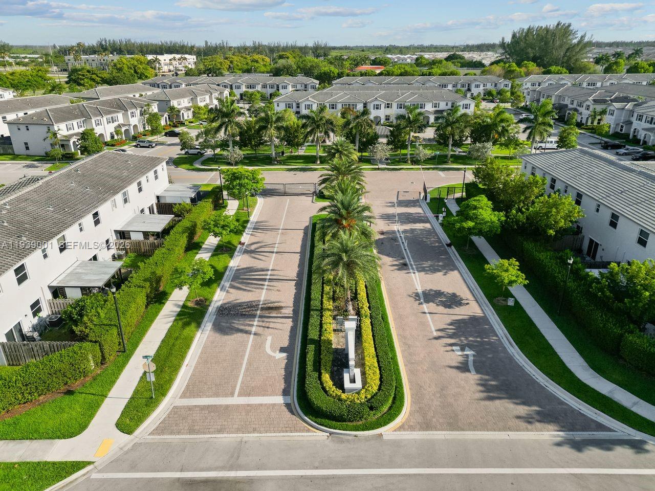 HOMESTEAD PARK OF COMMERC - Residential