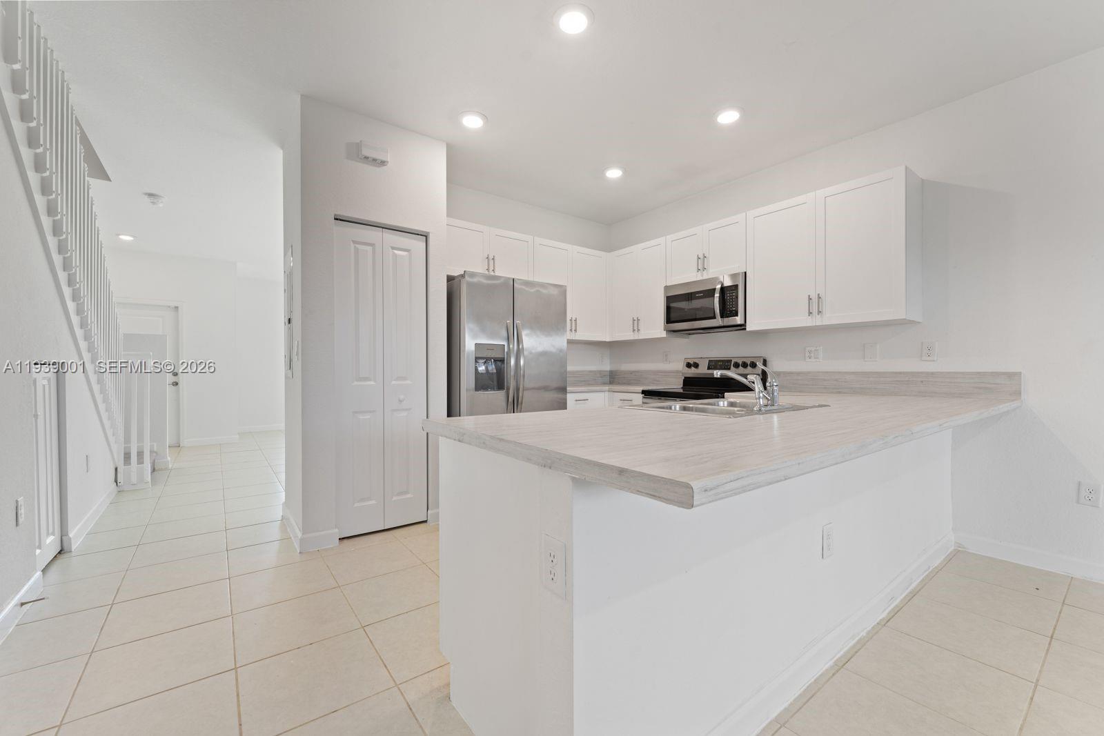 HOMESTEAD PARK OF COMMERC - Residential