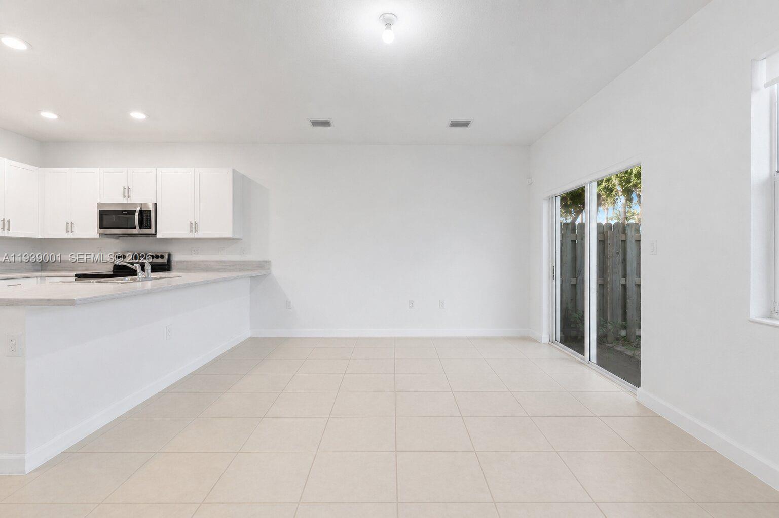 HOMESTEAD PARK OF COMMERC - Residential
