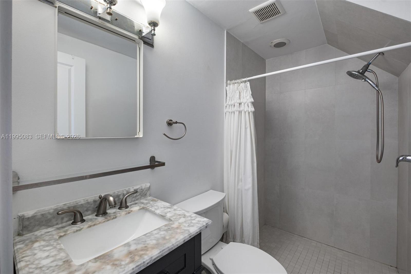 CORAL GABLES RIVIERA SEC - Residential