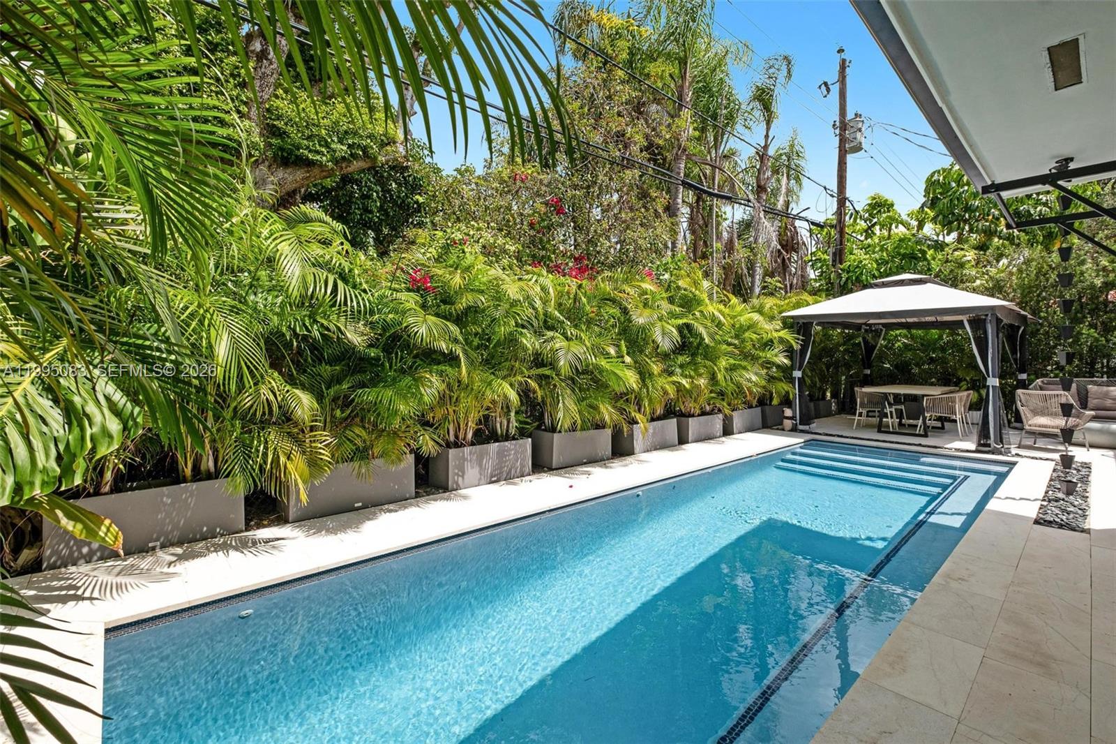 CORAL GABLES RIVIERA SEC - Residential