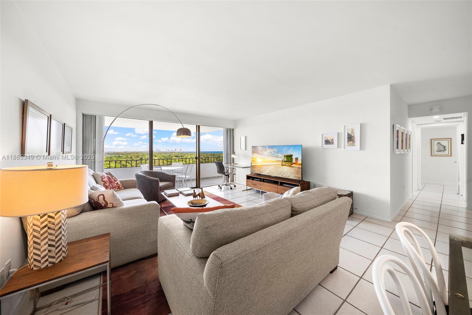 COMMODORE CLUB WEST CONDO - Residential