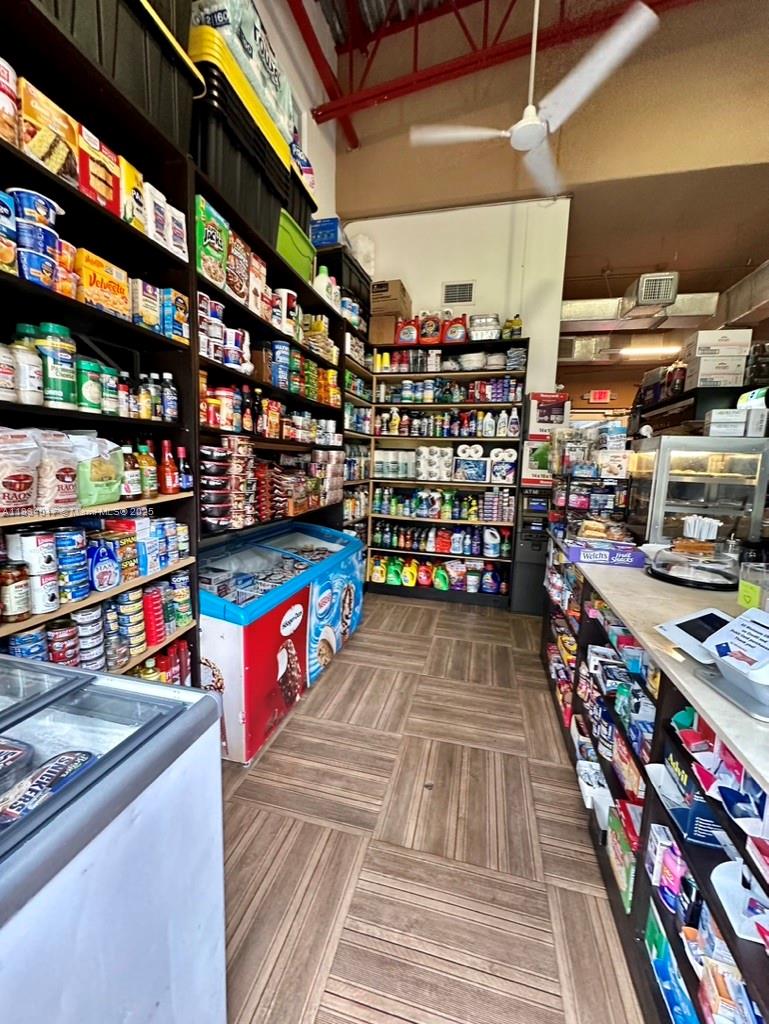 NIRVANA CONDO NO ONE COND - Residential