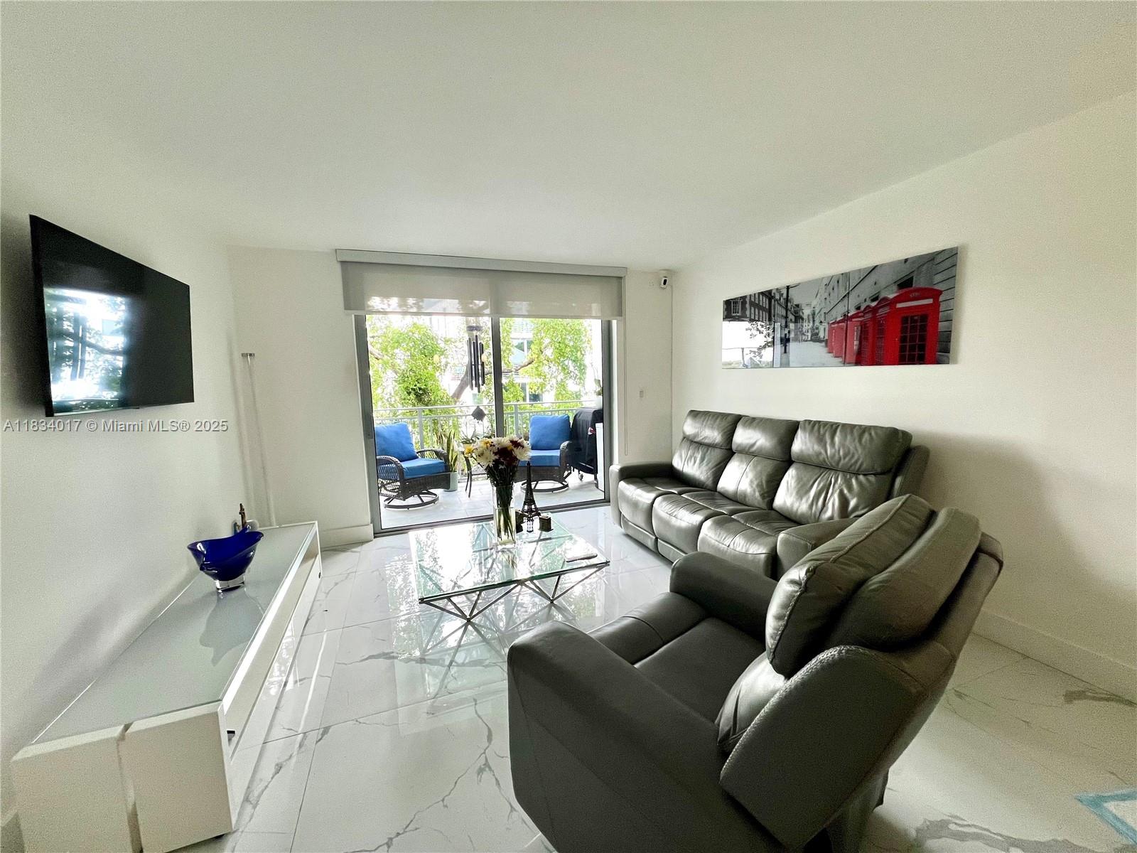 NIRVANA CONDO NO ONE COND - Residential