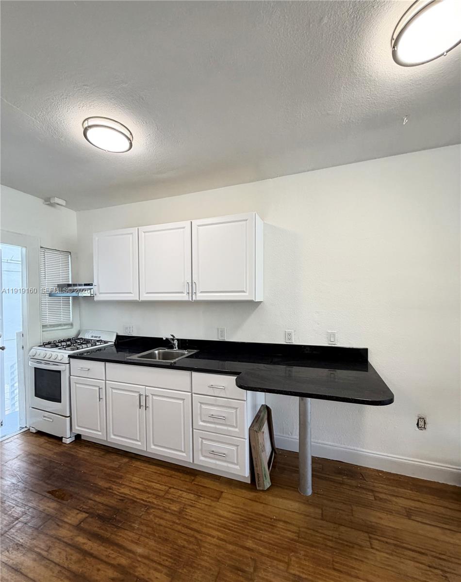 THE LOFTS AT HARDING COND - Residential