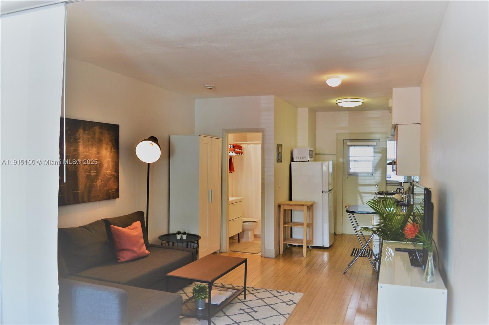 THE LOFTS AT HARDING COND - Residential