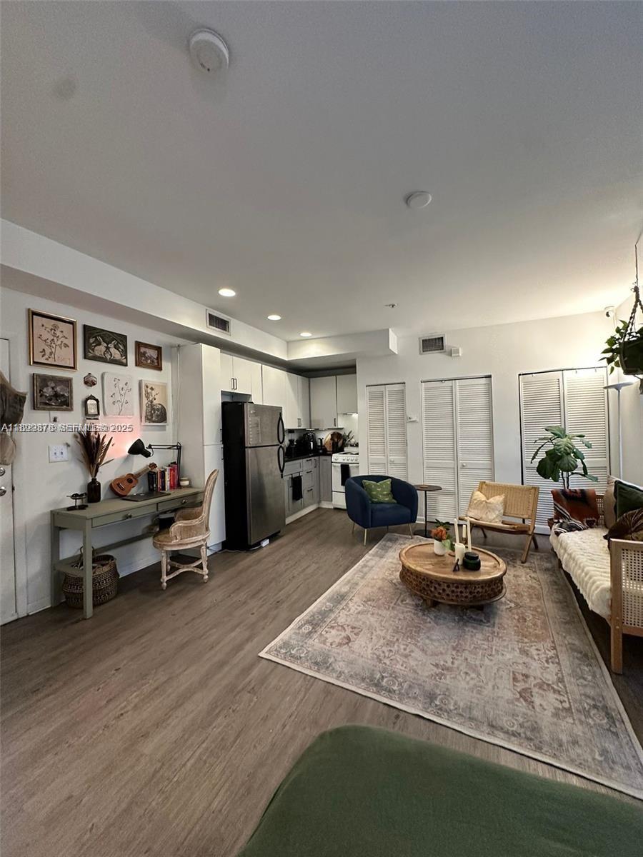 1244 Pennsylvania Ave 103