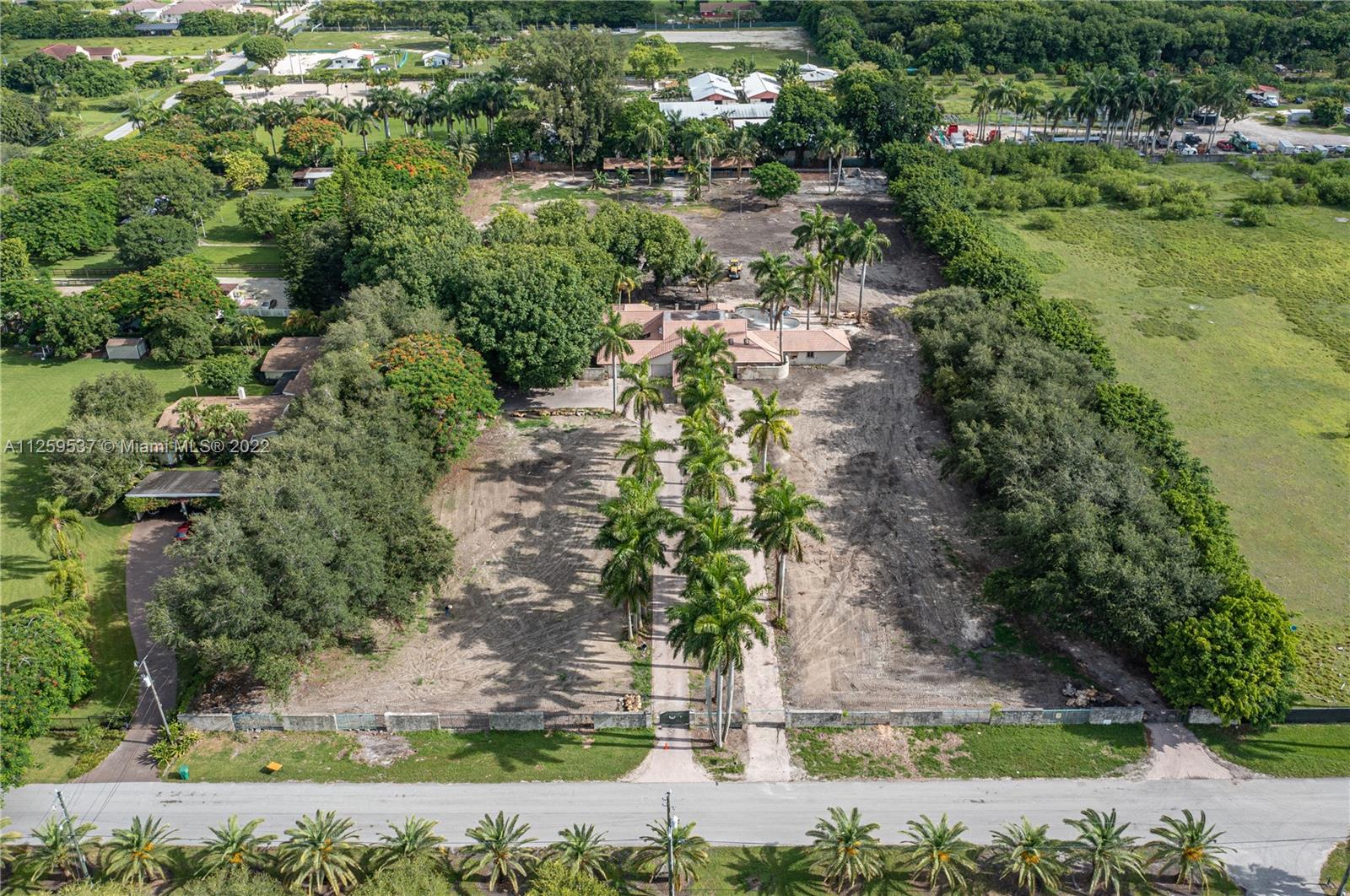 horse country - Residential