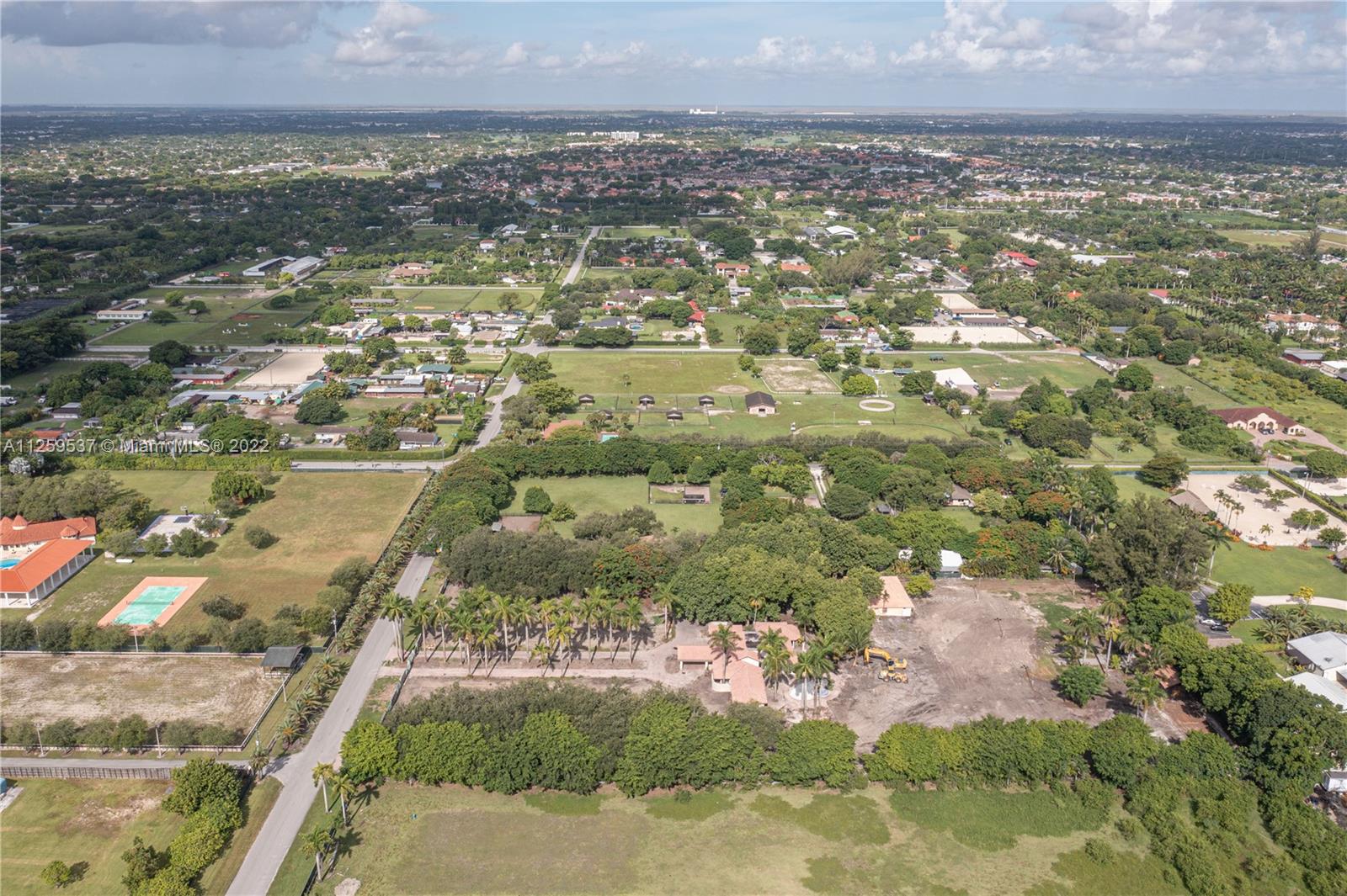 horse country - Residential