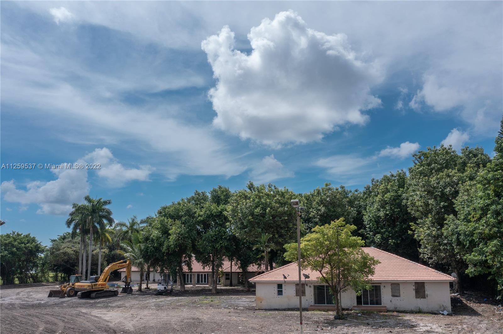 horse country - Residential