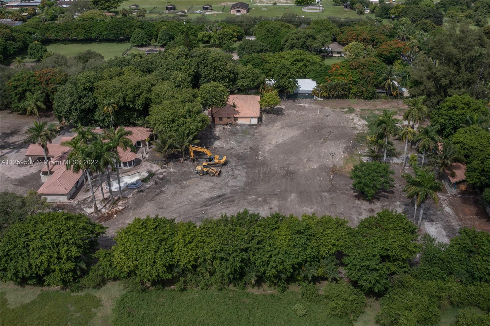 horse country - Residential