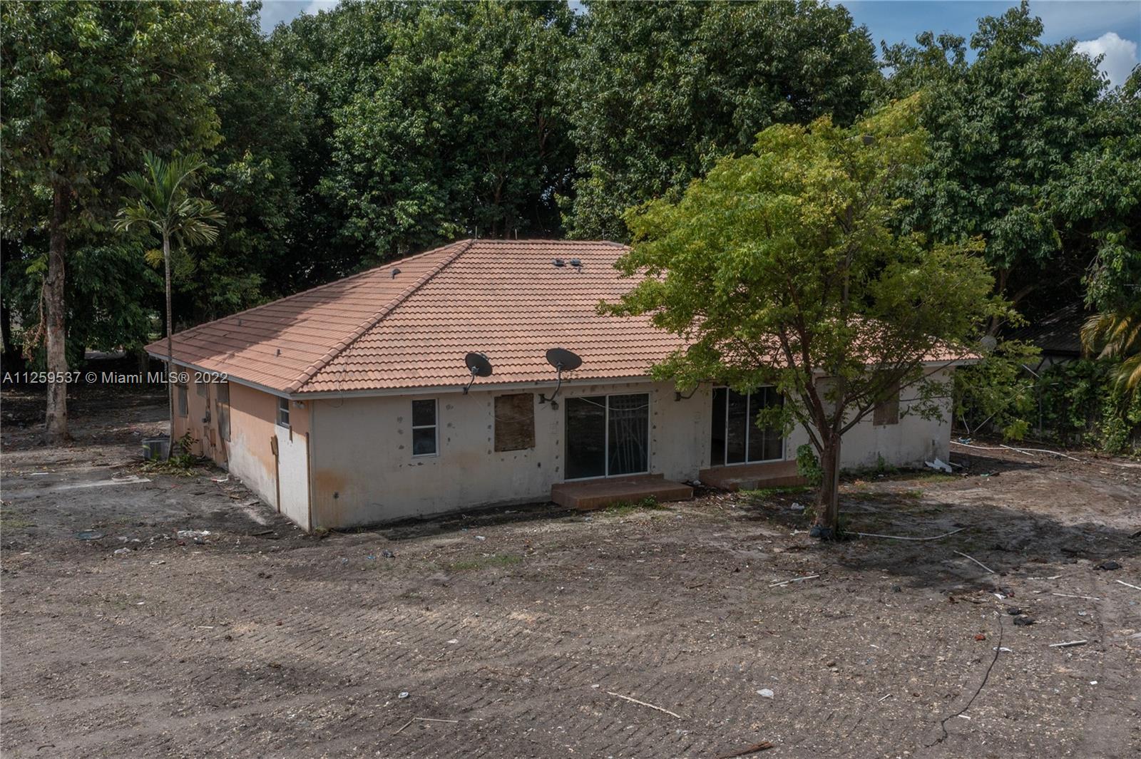 horse country - Residential