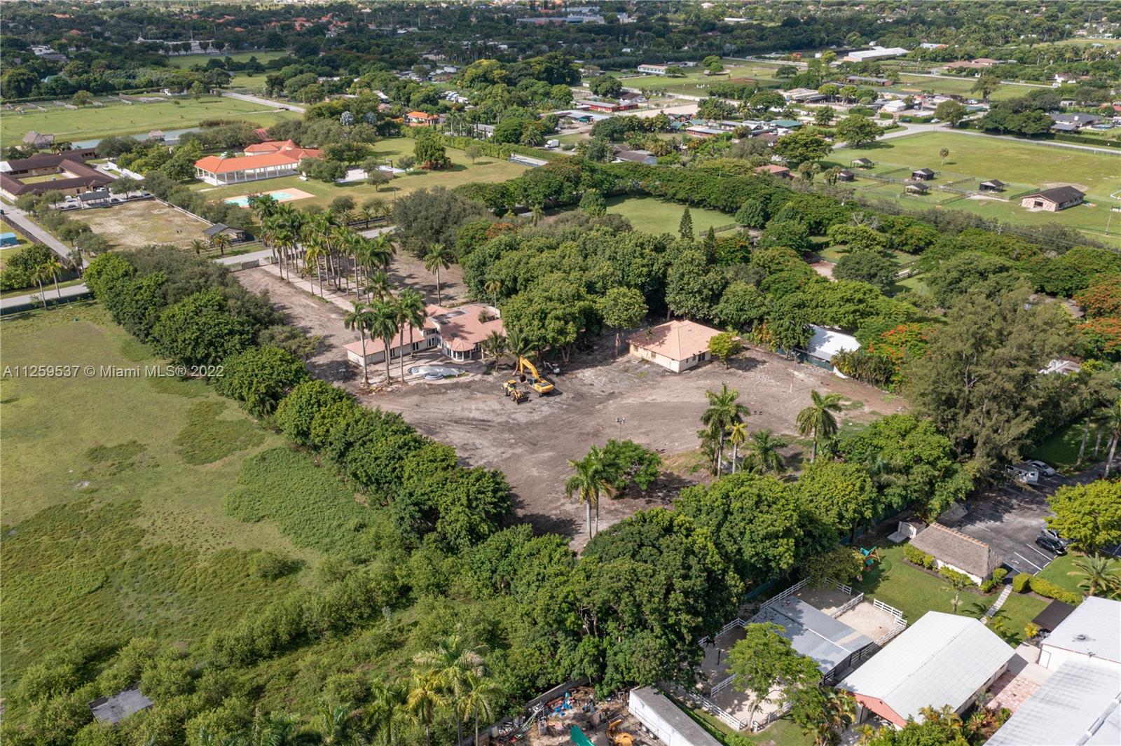 horse country - Residential