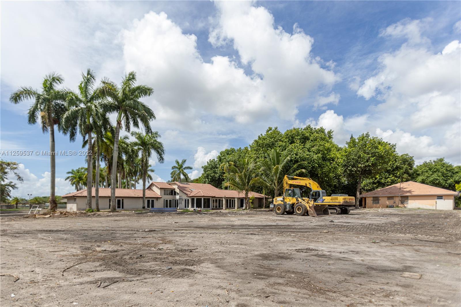 horse country - Residential