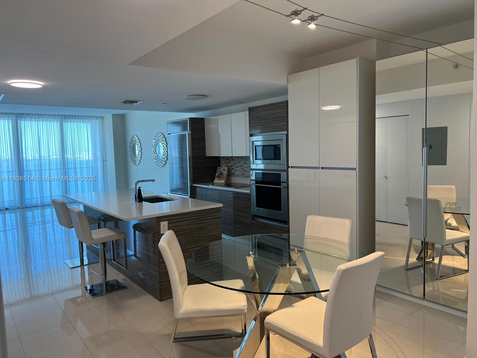 ICON BAY CONDO - Residential Lease