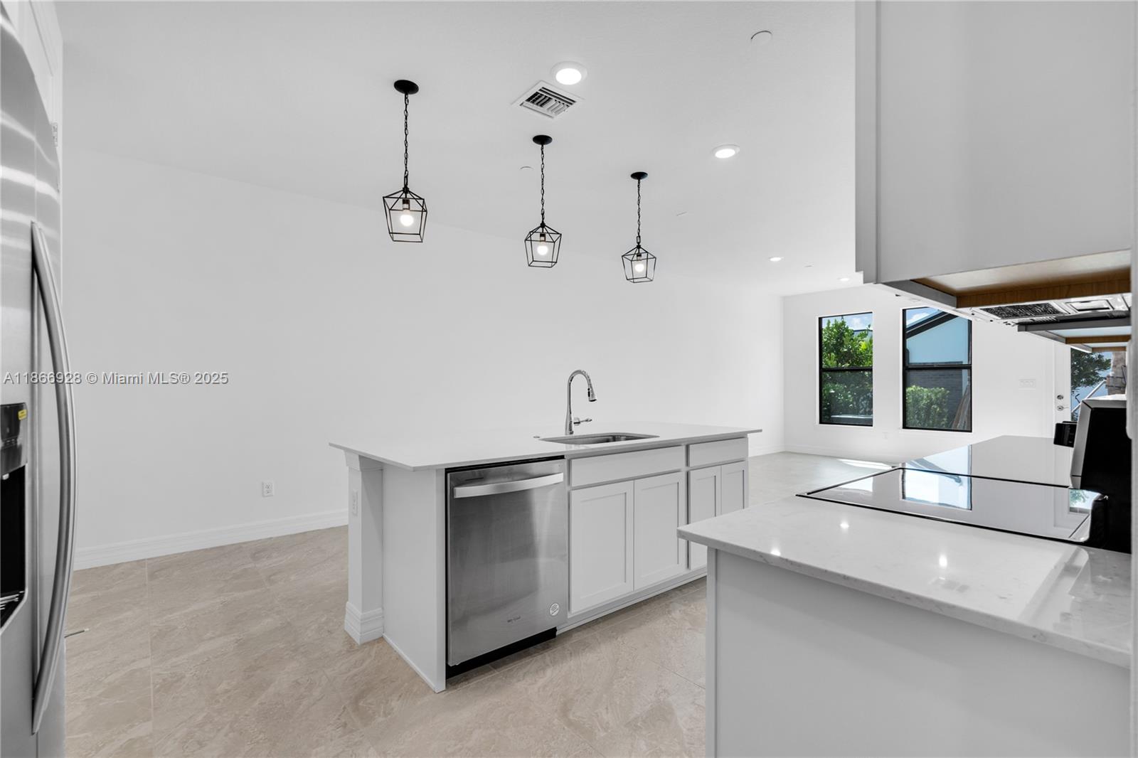 AMERICAN EXPRESS TRACT - Residential Lease