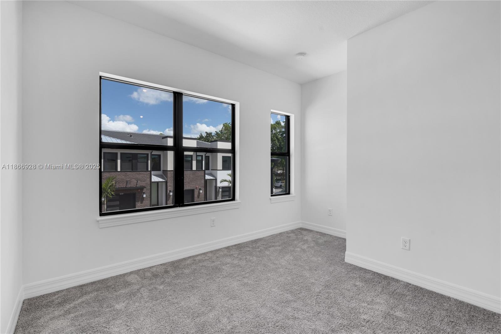 AMERICAN EXPRESS TRACT - Residential Lease