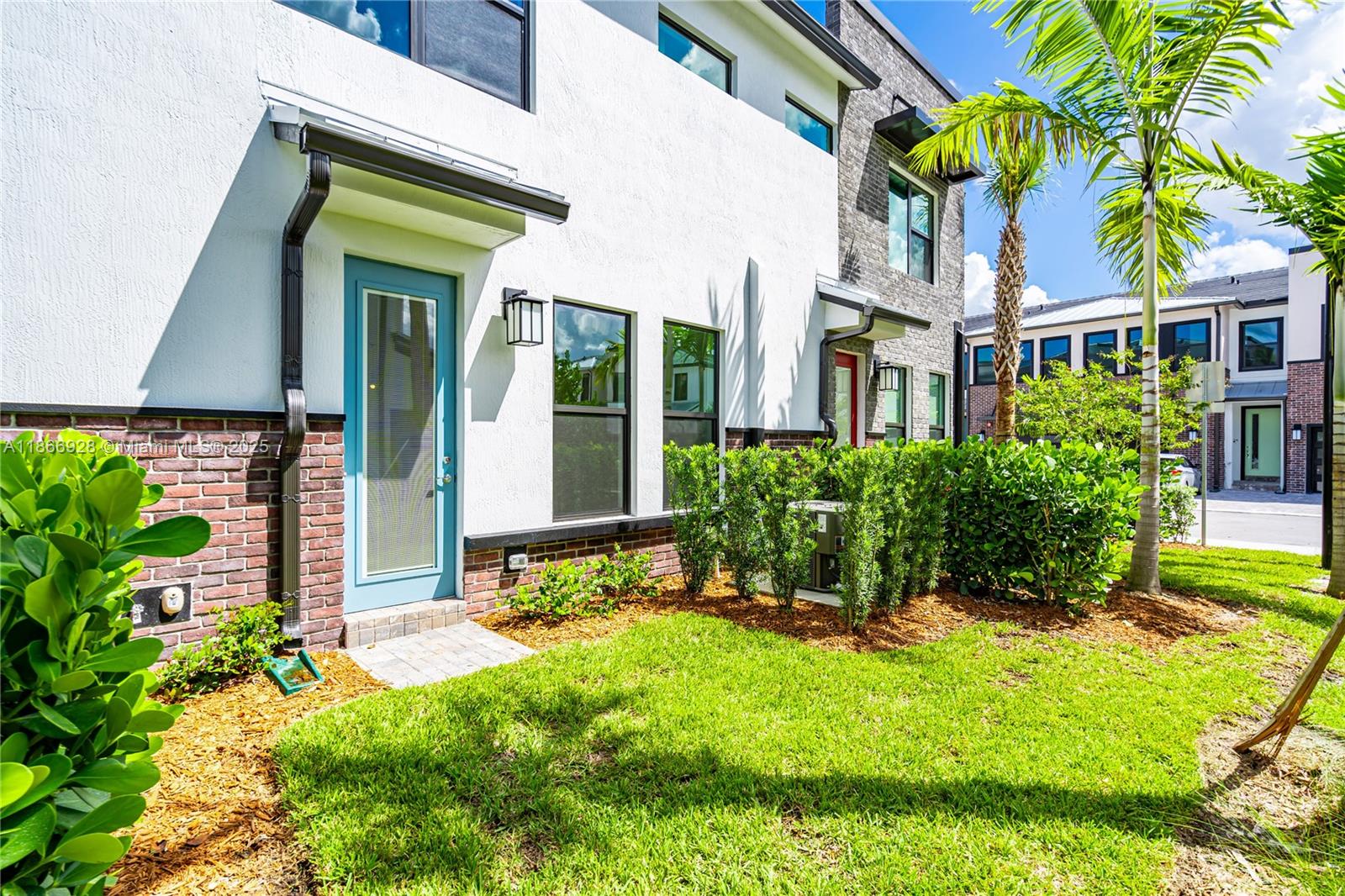 AMERICAN EXPRESS TRACT - Residential Lease