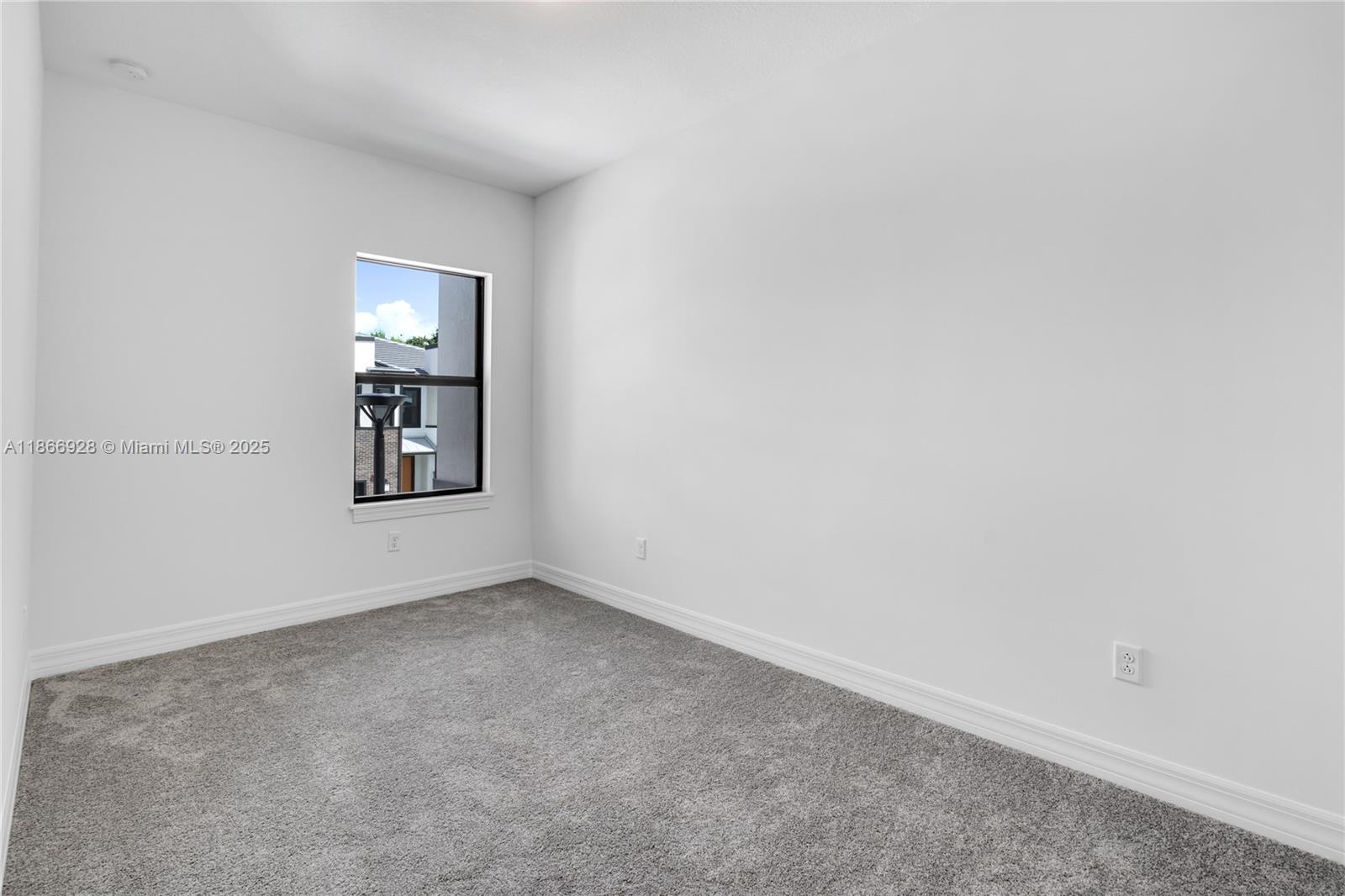AMERICAN EXPRESS TRACT - Residential Lease