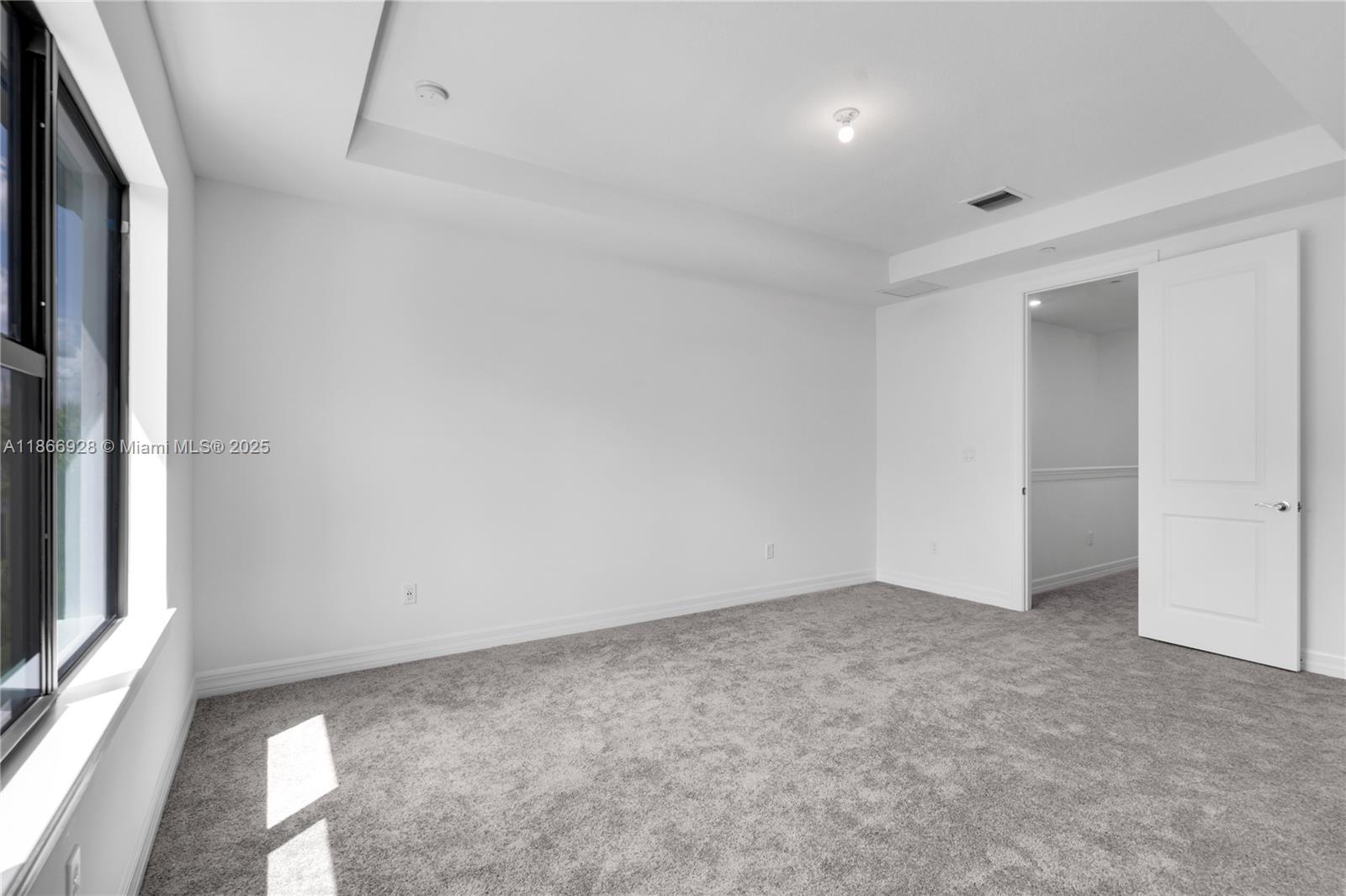 AMERICAN EXPRESS TRACT - Residential Lease
