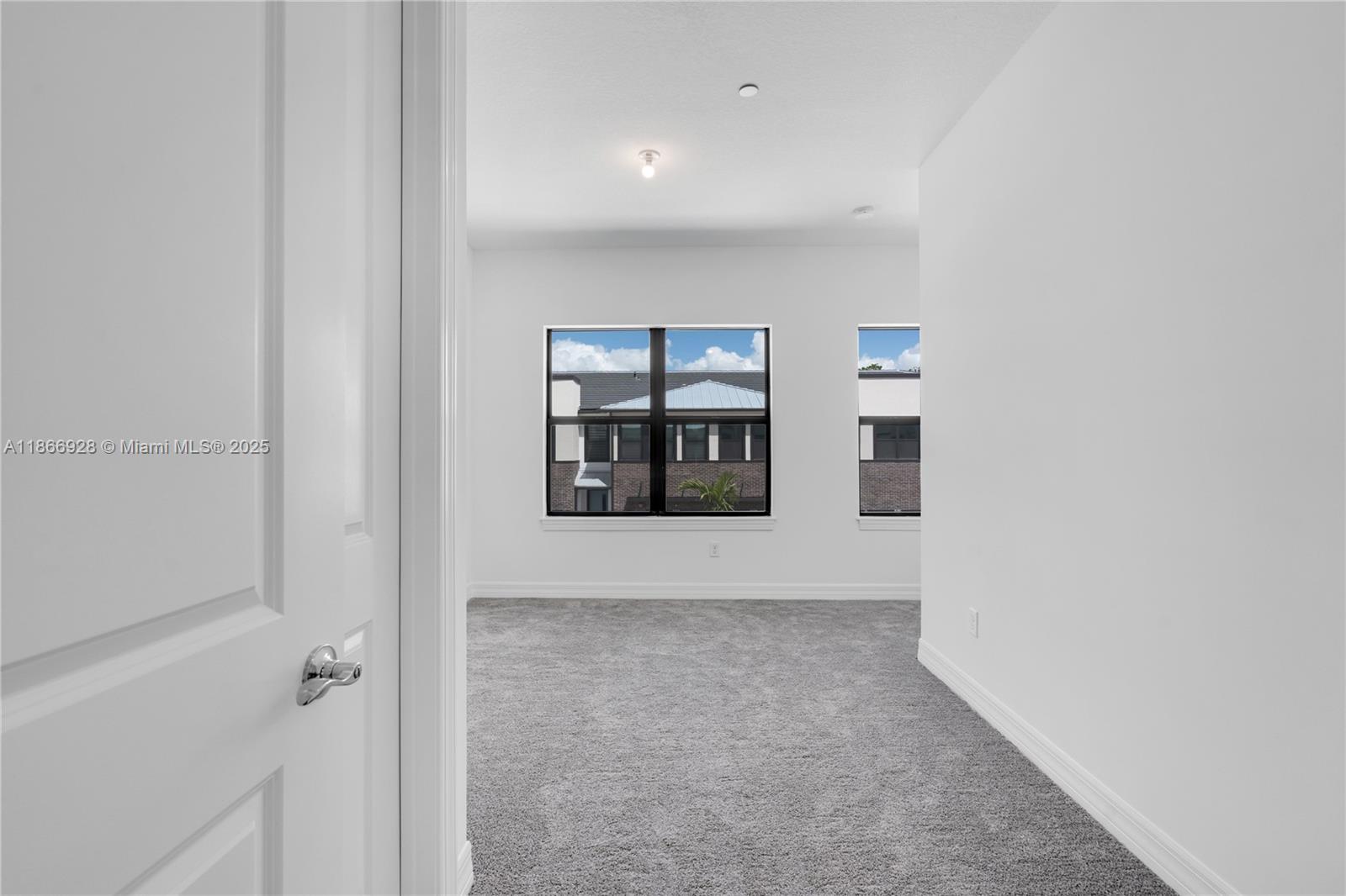 AMERICAN EXPRESS TRACT - Residential Lease