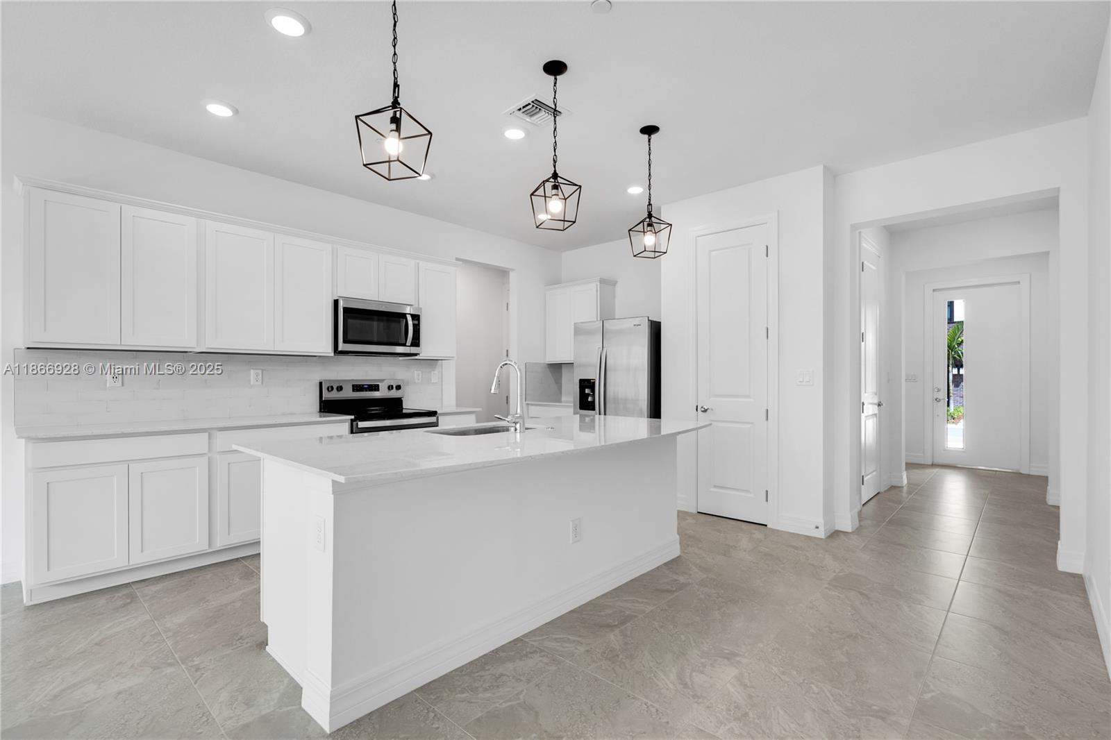 AMERICAN EXPRESS TRACT - Residential Lease