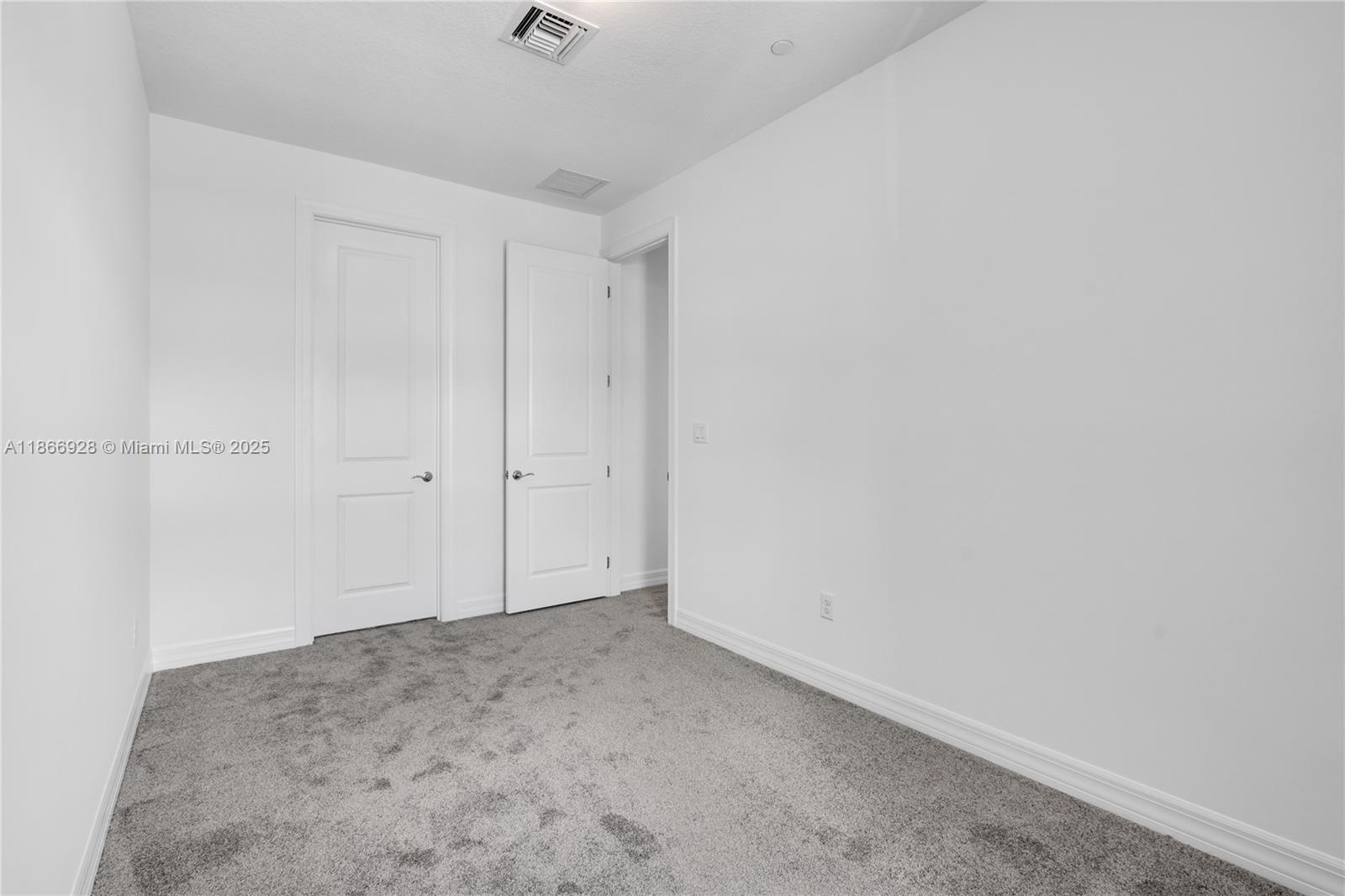 AMERICAN EXPRESS TRACT - Residential Lease