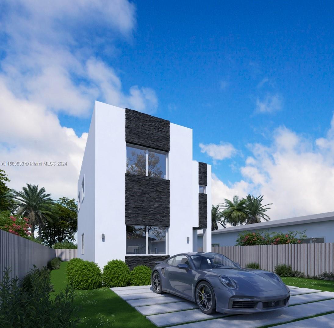721 NW 5th Ave