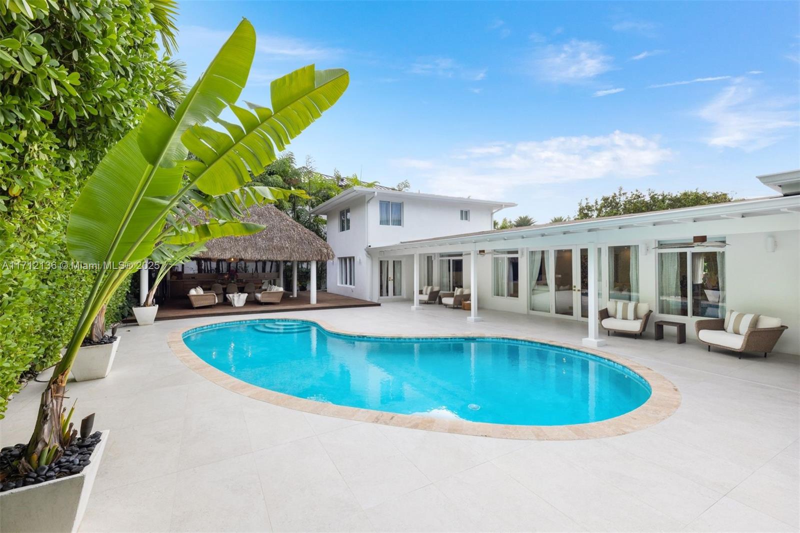 HOLIDAY COLONY - Residential