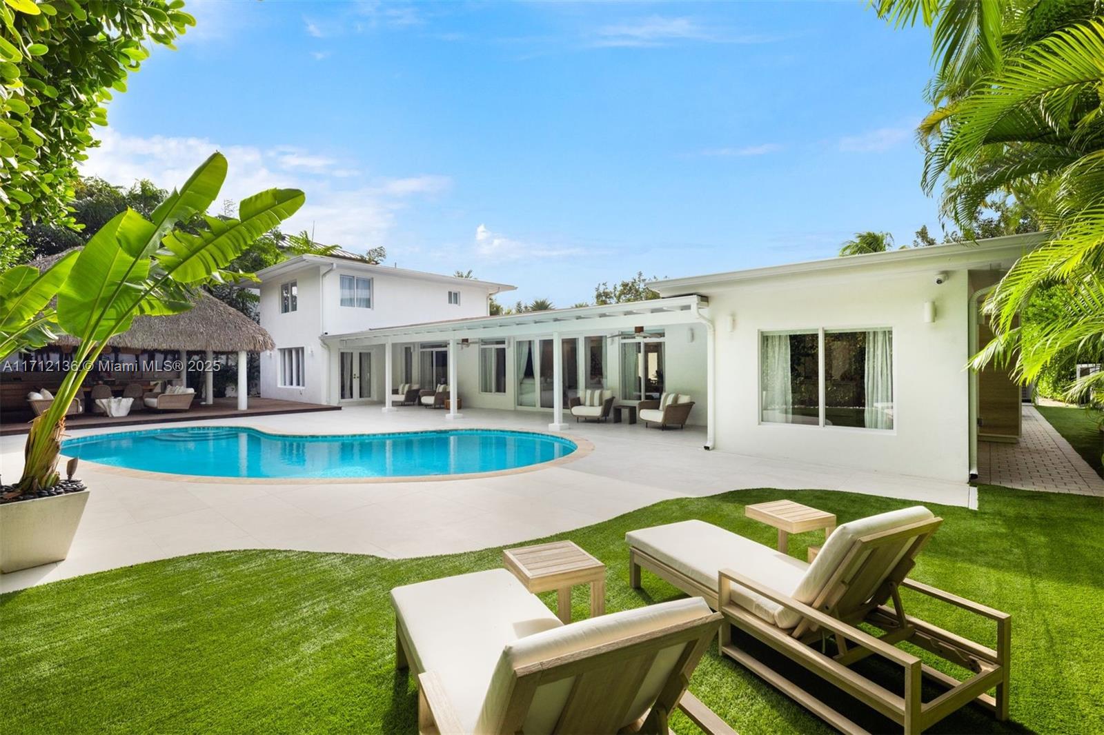 HOLIDAY COLONY - Residential