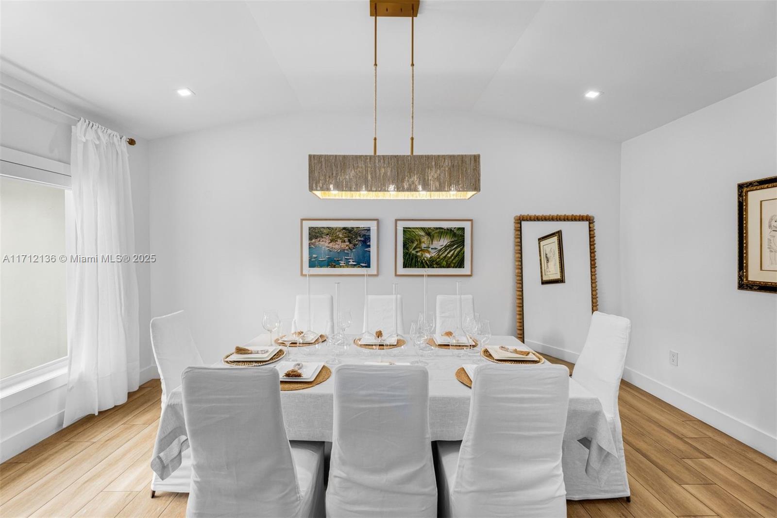 HOLIDAY COLONY - Residential