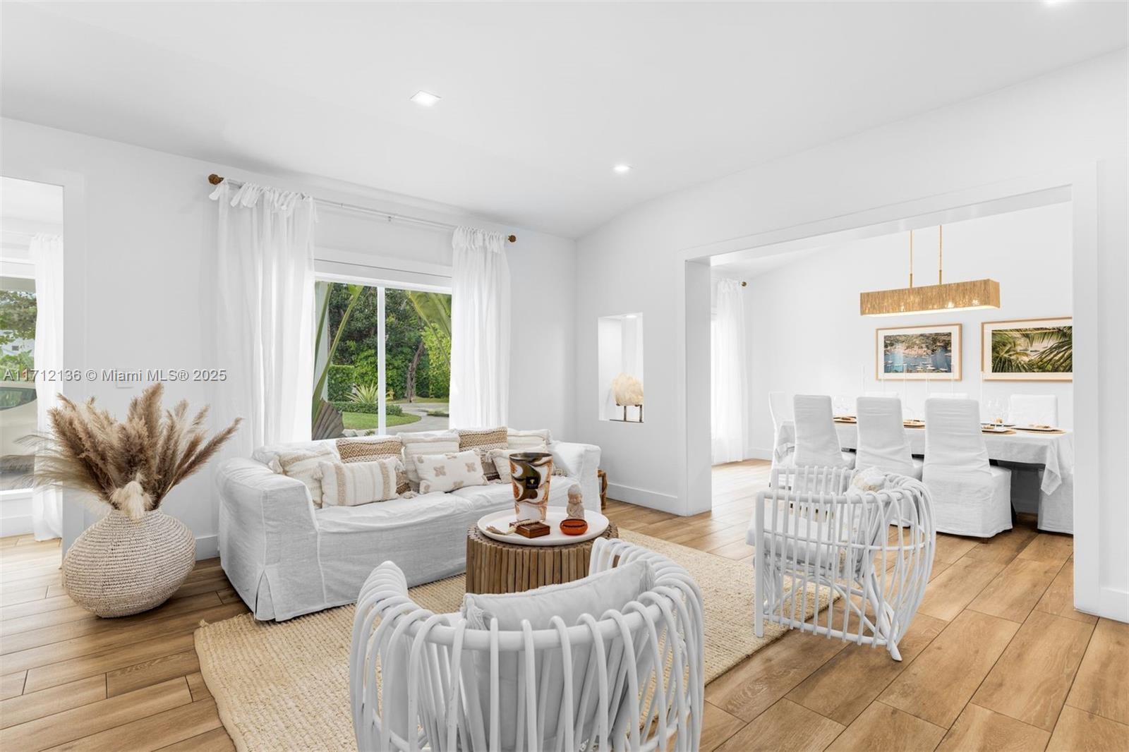 HOLIDAY COLONY - Residential