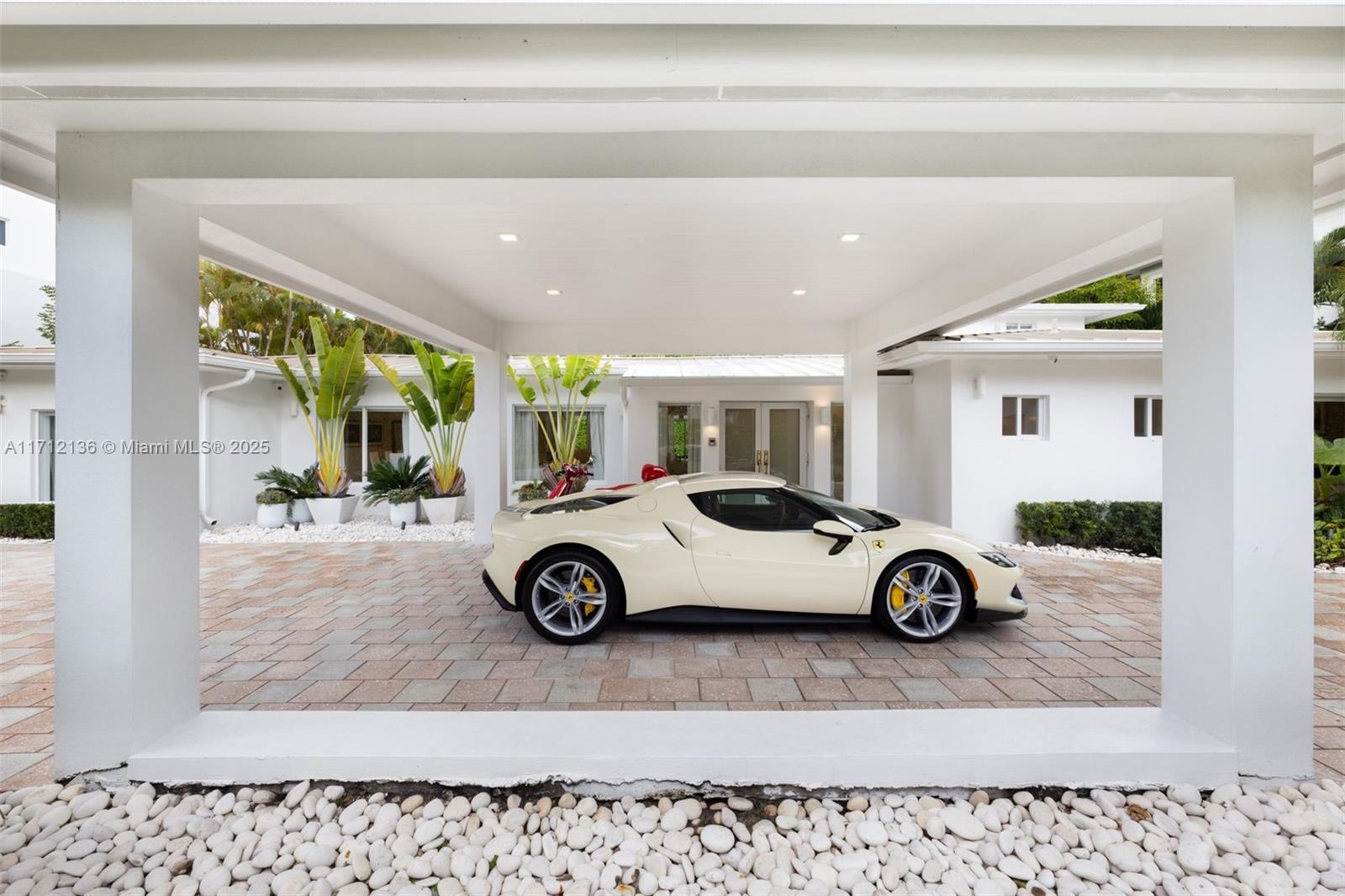 HOLIDAY COLONY - Residential