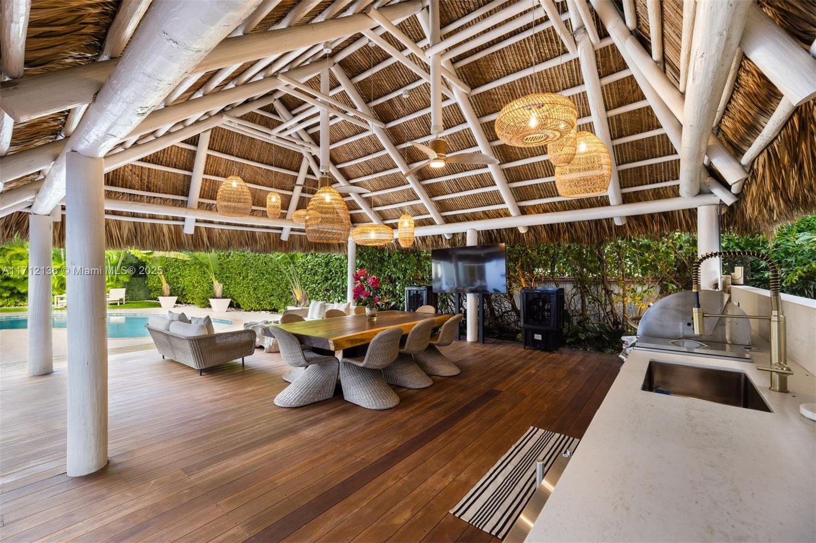 HOLIDAY COLONY - Residential