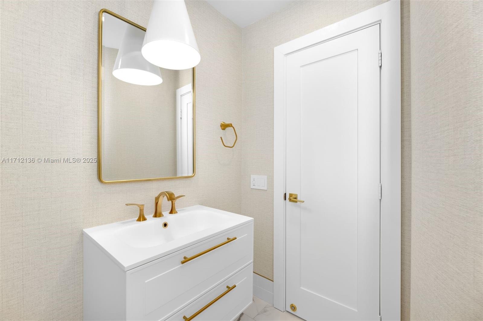 HOLIDAY COLONY - Residential