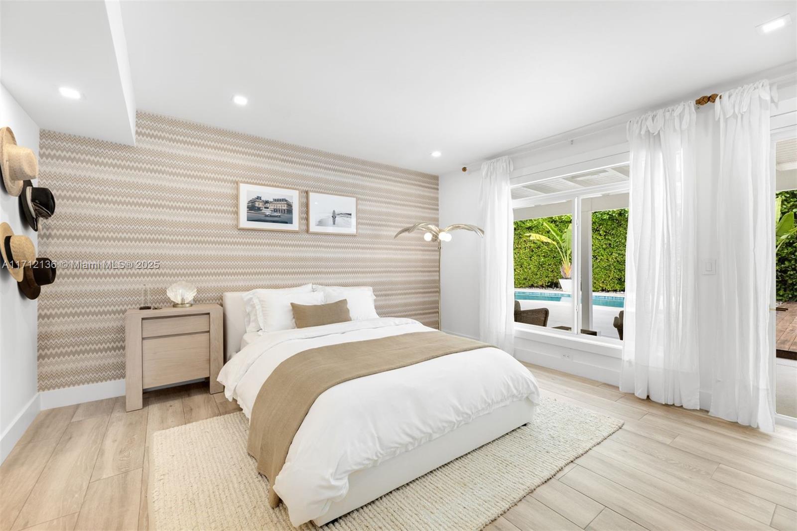 HOLIDAY COLONY - Residential