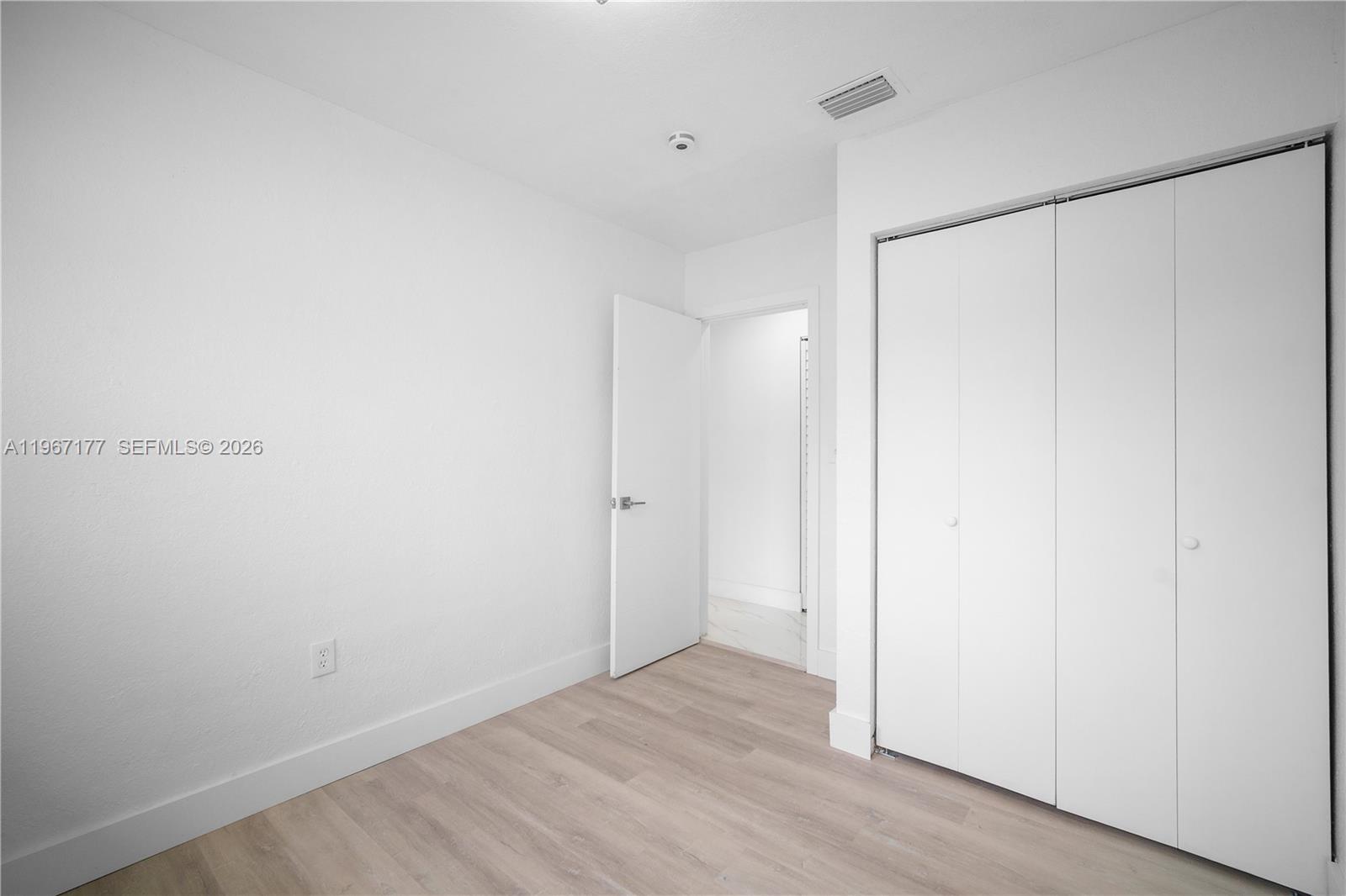 MOFFATVILLE - Residential