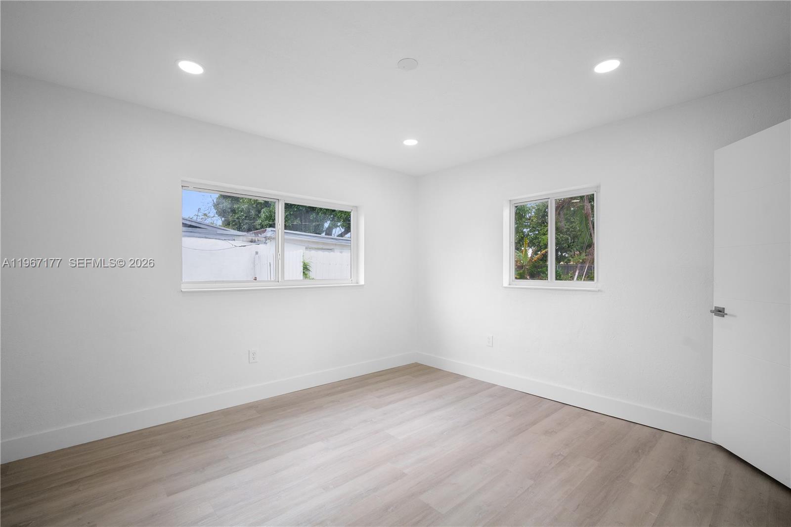 MOFFATVILLE - Residential