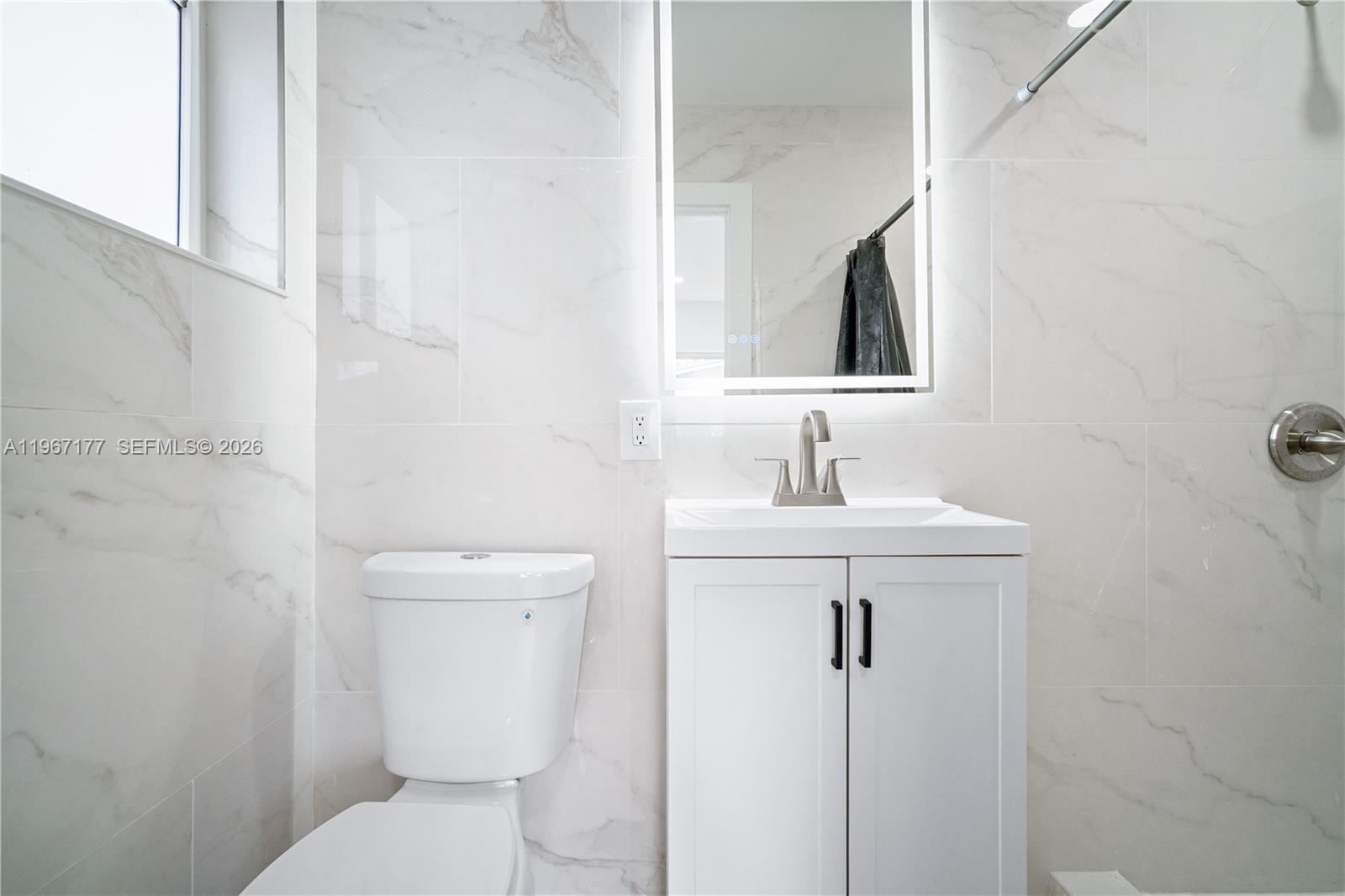 MOFFATVILLE - Residential