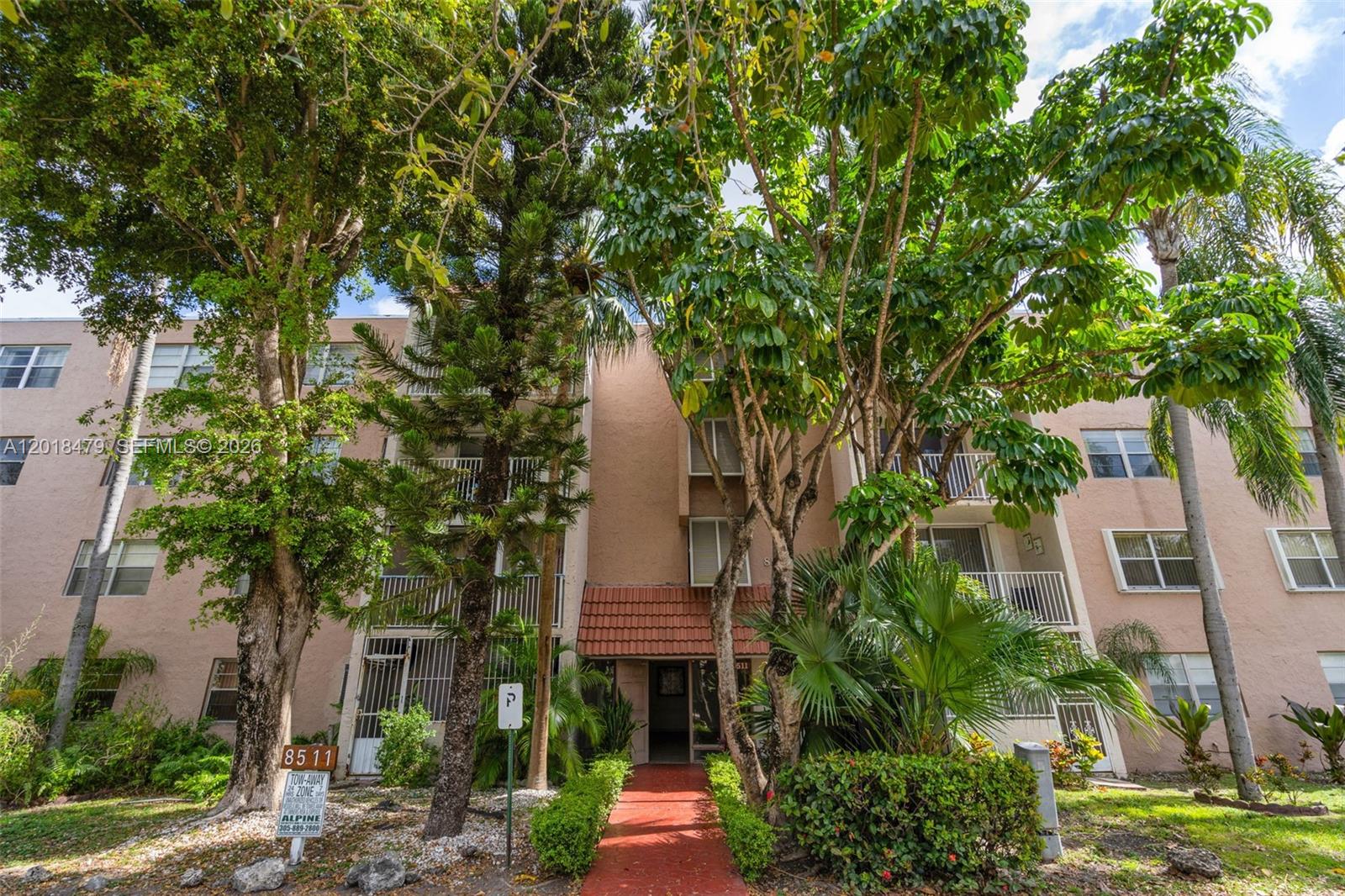 SUMMIT CHASE CONDO - Residential