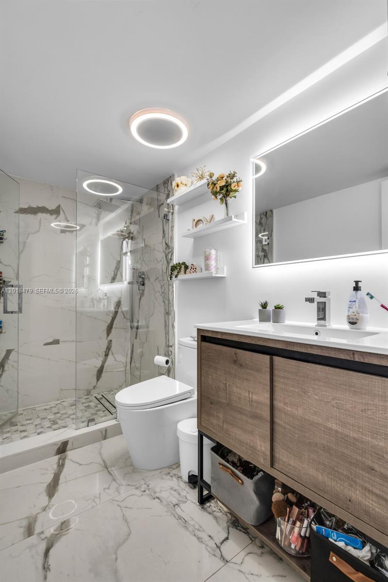 SUMMIT CHASE CONDO - Residential